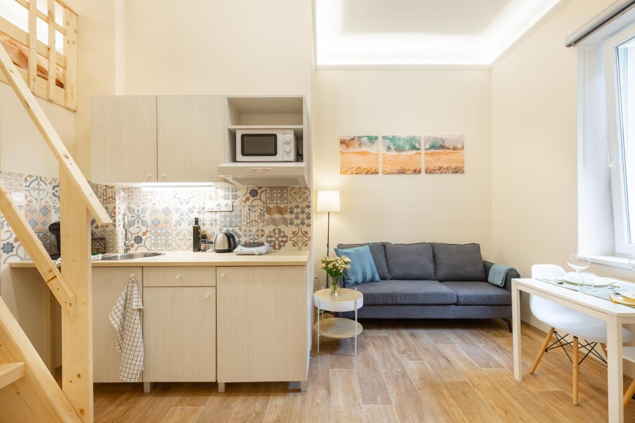 Mezzanine - Air Conditioned Apartamento *