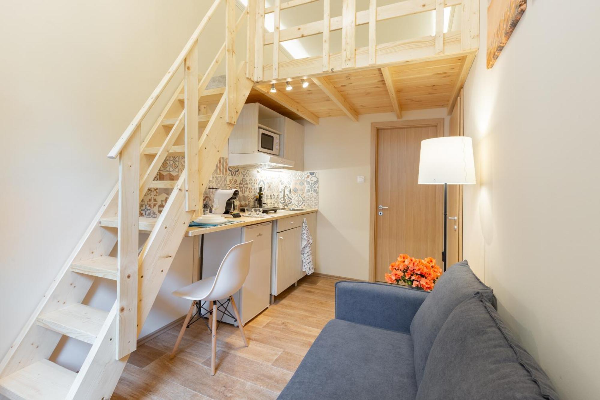 Mezzanine - Air Conditioned Apartamento